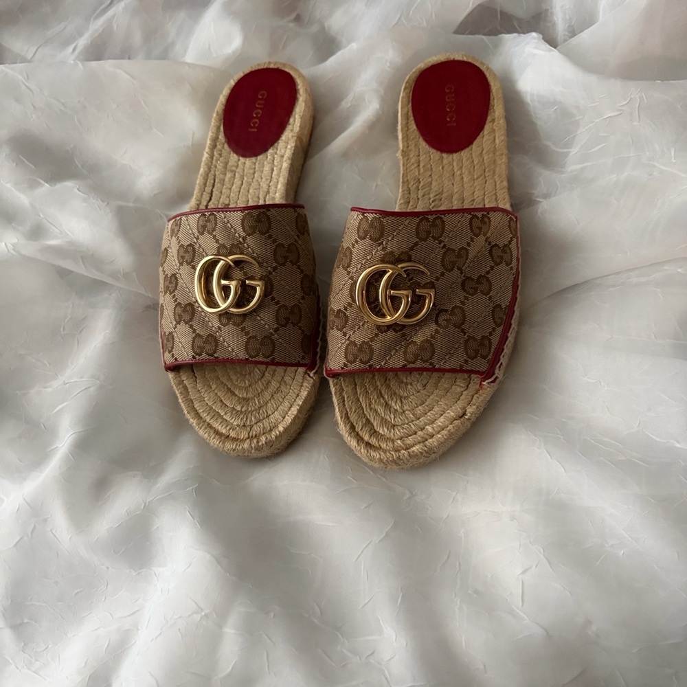 Gucci Canvas Monogram Red/Brown/ Slide espadrille Sandals size 38.5( 8.5 US)